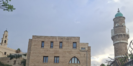 بلدية حيفا تعترف بملاحقة الصحافيين العرب وتبررها بأسباب أمنية